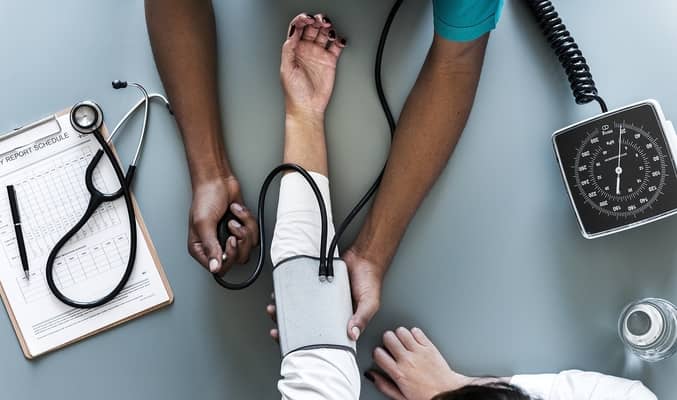 BEST BLOOD PRESSURE MONITORS IN INDIA BEST BLOOD PRESSURE MONITORS IN INDIA