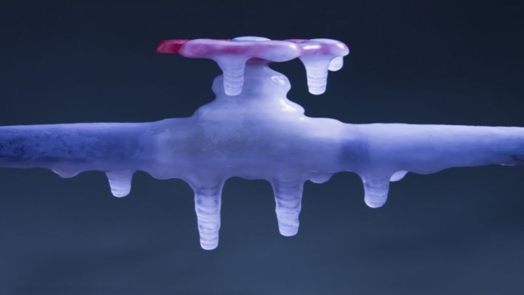 How To Protect Your Pipes From Freezing And Bursting in 2024 Jaxtr