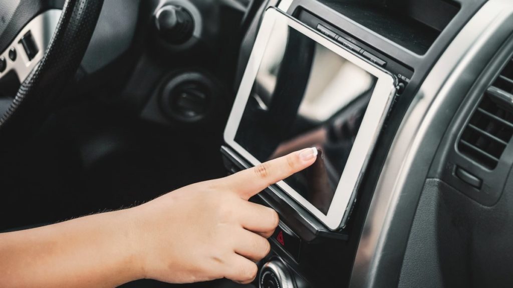best vehicle tracker without monthly fee