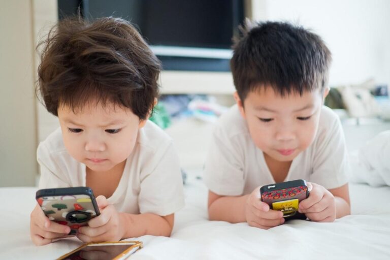 8 Tips to Avoid Electronic Addiction in Children