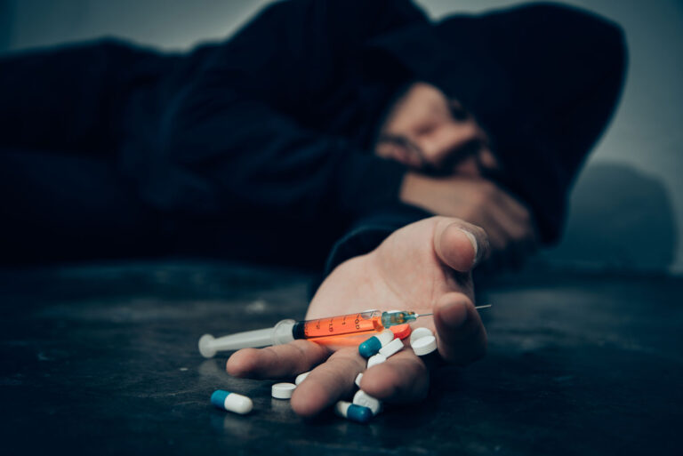 Get the Right Drug Addiction Treatment Through the Intervention