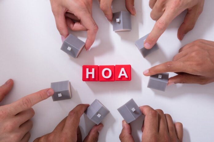 Breaking-Down-the-Differences-Between-a-Condo-Association-CA-and-Homeowners-Association-HOA-e1550178042145