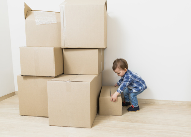 Unpacking Tips with a Baby by Professional Movers