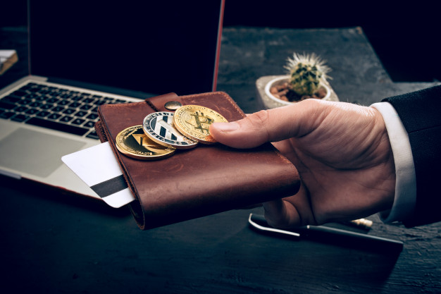 golden-bitcoin-mail-hands