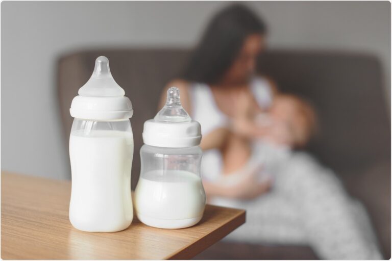 Is it OK to Switch Between Breastmilk and Baby Formula?