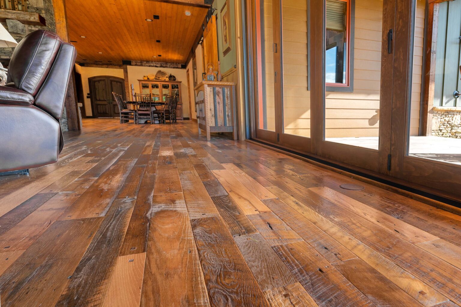 Laminate Flooring Trends for 2024 What's Hot and What's Not Jaxtr