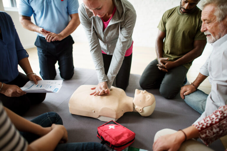 Confidence in the Face of Emergencies: the Benefits of First Aid Training